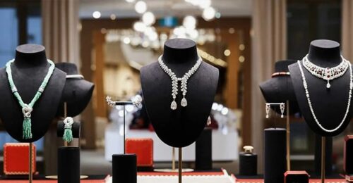 نکاتی که قبل از خرید سرویس طلا عروس باید بدانید